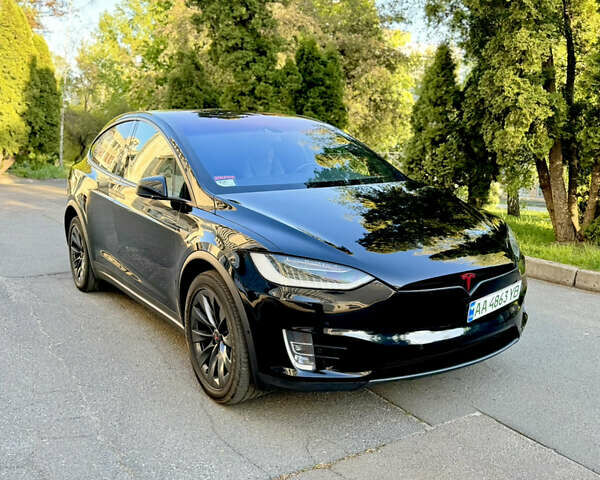 Черный Тесла Модель Х, объемом двигателя 0 л и пробегом 160 тыс. км за 26900 $, фото 2 на Automoto.ua