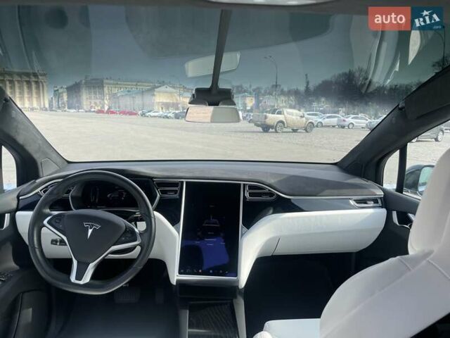 Черный Тесла Модель Х, объемом двигателя 0 л и пробегом 109 тыс. км за 31800 $, фото 19 на Automoto.ua