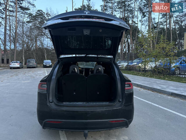 Черный Тесла Модель Х, объемом двигателя 0 л и пробегом 194 тыс. км за 19999 $, фото 21 на Automoto.ua