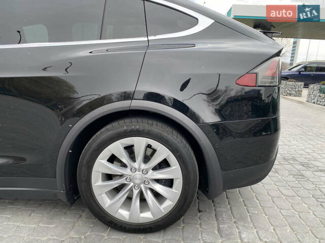 Черный Тесла Модель Х, объемом двигателя 0 л и пробегом 110 тыс. км за 25500 $, фото 13 на Automoto.ua