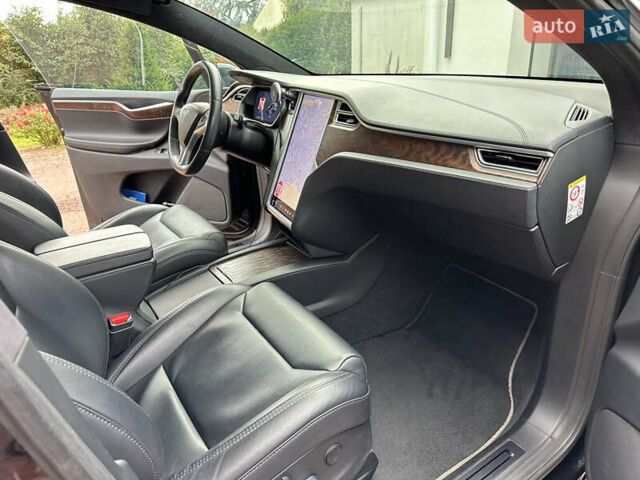 Черный Тесла Модель Х, объемом двигателя 0 л и пробегом 219 тыс. км за 24900 $, фото 4 на Automoto.ua