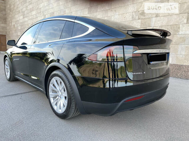 Черный Тесла Модель Х, объемом двигателя 0 л и пробегом 90 тыс. км за 34300 $, фото 19 на Automoto.ua
