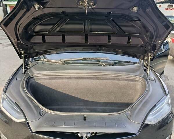 Чорний Тесла Модель Х, об'ємом двигуна 0 л та пробігом 113 тис. км за 28500 $, фото 6 на Automoto.ua