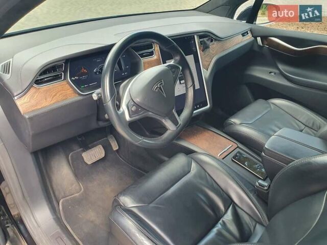 Черный Тесла Модель Х, объемом двигателя 0 л и пробегом 42 тыс. км за 24000 $, фото 5 на Automoto.ua