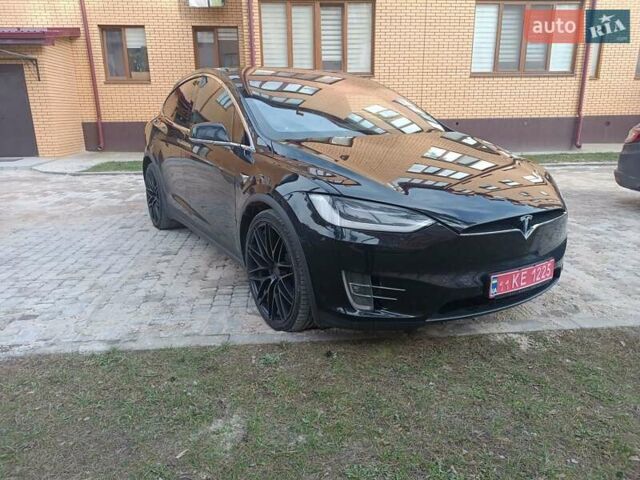 Черный Тесла Модель Х, объемом двигателя 0 л и пробегом 125 тыс. км за 24500 $, фото 10 на Automoto.ua