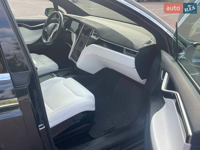 Тесла Модель Х 2017 в Киеве на Automoto.ua Черный Тесла Модель Х, объемом двигателя 0 л и пробегом 81 тыс. км за 23000 $, фото 9 на Automoto.ua
