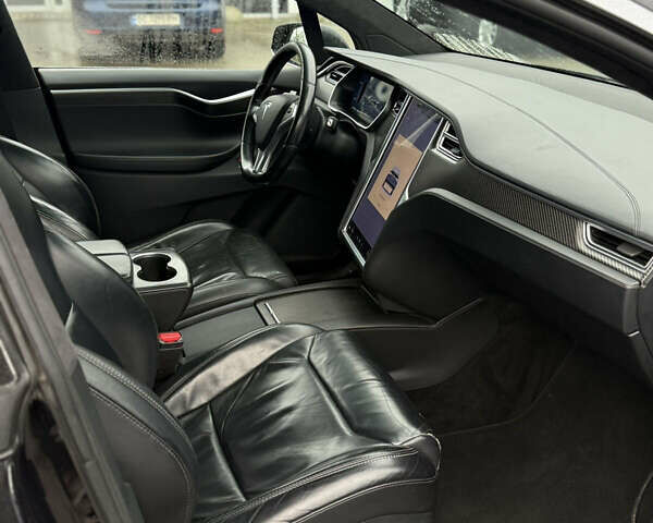 Черный Тесла Модель Х, объемом двигателя 0 л и пробегом 264 тыс. км за 15500 $, фото 9 на Automoto.ua