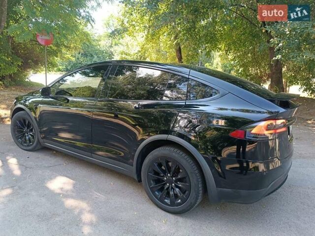 Черный Тесла Модель Х, объемом двигателя 0 л и пробегом 126 тыс. км за 22300 $, фото 7 на Automoto.ua