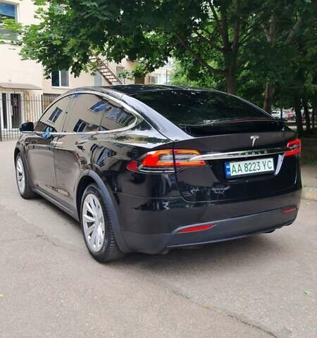Черный Тесла Модель Х, объемом двигателя 0 л и пробегом 81 тыс. км за 27000 $, фото 30 на Automoto.ua
