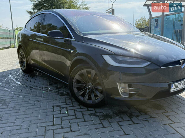 Черный Тесла Модель Х, объемом двигателя 0 л и пробегом 157 тыс. км за 25500 $, фото 3 на Automoto.ua