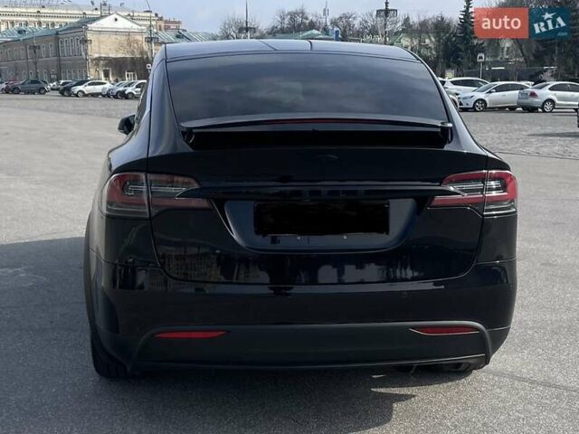 Черный Тесла Модель Х, объемом двигателя 0 л и пробегом 109 тыс. км за 31800 $, фото 2 на Automoto.ua