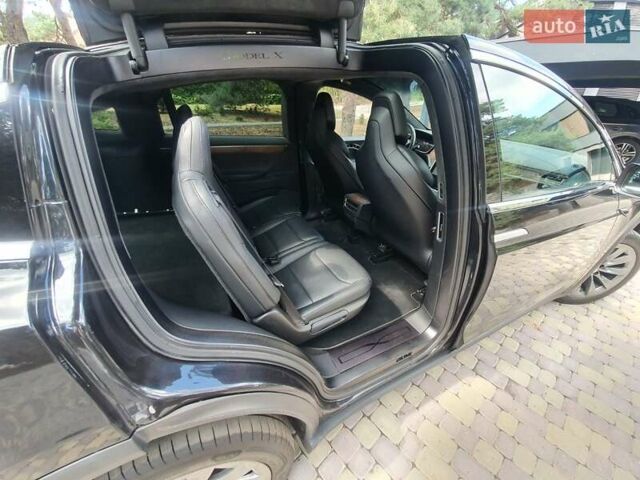 Черный Тесла Модель Х, объемом двигателя 0 л и пробегом 42 тыс. км за 24000 $, фото 2 на Automoto.ua