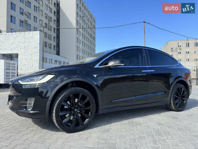 Черный Тесла Модель Х, объемом двигателя 0 л и пробегом 188 тыс. км за 22900 $, фото 1 на Automoto.ua