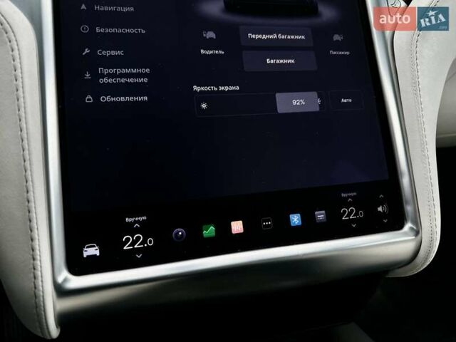Черный Тесла Модель Х, объемом двигателя 0 л и пробегом 98 тыс. км за 32999 $, фото 149 на Automoto.ua