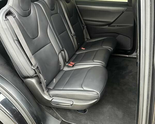 Черный Тесла Модель Х, объемом двигателя 0 л и пробегом 109 тыс. км за 27000 $, фото 17 на Automoto.ua