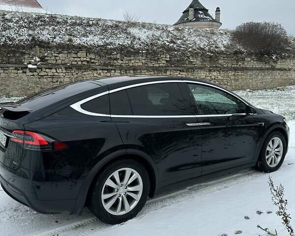 Черный Тесла Модель Х, объемом двигателя 0 л и пробегом 109 тыс. км за 27000 $, фото 4 на Automoto.ua