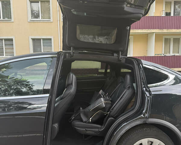 Чорний Тесла Модель Х, об'ємом двигуна 0 л та пробігом 140 тис. км за 17900 $, фото 6 на Automoto.ua