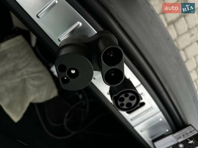Черный Тесла Модель Х, объемом двигателя 0 л и пробегом 98 тыс. км за 32999 $, фото 128 на Automoto.ua