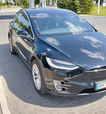 Черный Тесла Модель Х, объемом двигателя 0 л и пробегом 103 тыс. км за 23800 $, фото 1 на Automoto.ua