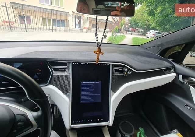 Черный Тесла Модель Х, объемом двигателя 0 л и пробегом 81 тыс. км за 27000 $, фото 15 на Automoto.ua