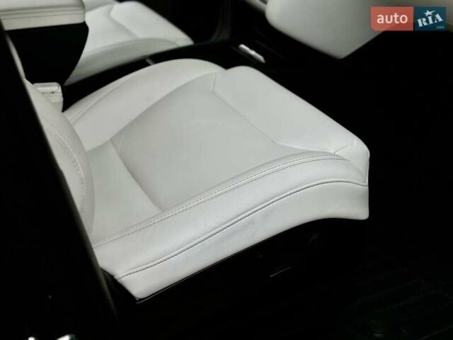 Черный Тесла Модель Х, объемом двигателя 0 л и пробегом 98 тыс. км за 32999 $, фото 143 на Automoto.ua