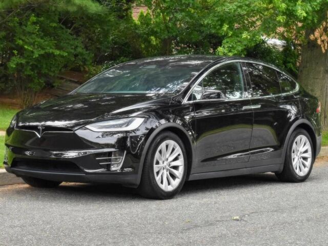 Черный Тесла Модель Х, объемом двигателя 0 л и пробегом 50 тыс. км за 32000 $, фото 8 на Automoto.ua