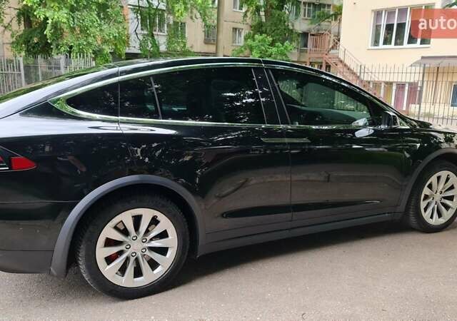 Черный Тесла Модель Х, объемом двигателя 0 л и пробегом 81 тыс. км за 27000 $, фото 22 на Automoto.ua