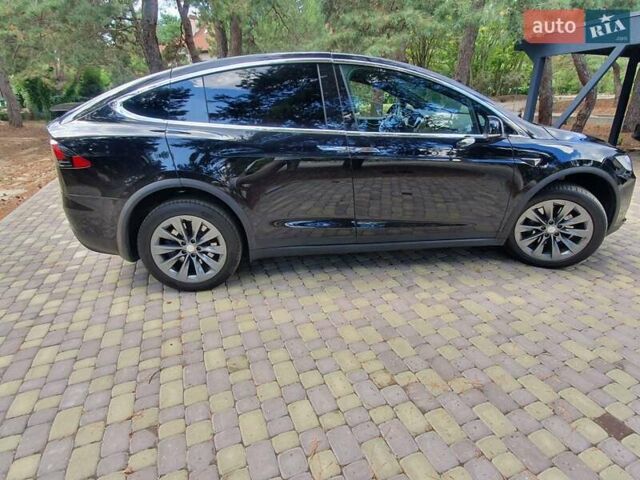 Черный Тесла Модель Х, объемом двигателя 0 л и пробегом 42 тыс. км за 24000 $, фото 3 на Automoto.ua