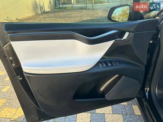 Тесла Модель Х 2017 в Львове на Automoto.ua Черный Тесла Модель Х, объемом двигателя 0 л и пробегом 169 тыс. км за 19950 $, фото 15 на Automoto.ua