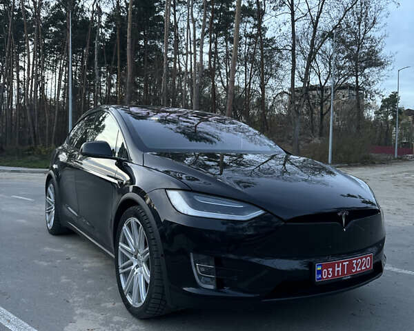Черный Тесла Модель Х, объемом двигателя 0 л и пробегом 194 тыс. км за 19999 $, фото 2 на Automoto.ua