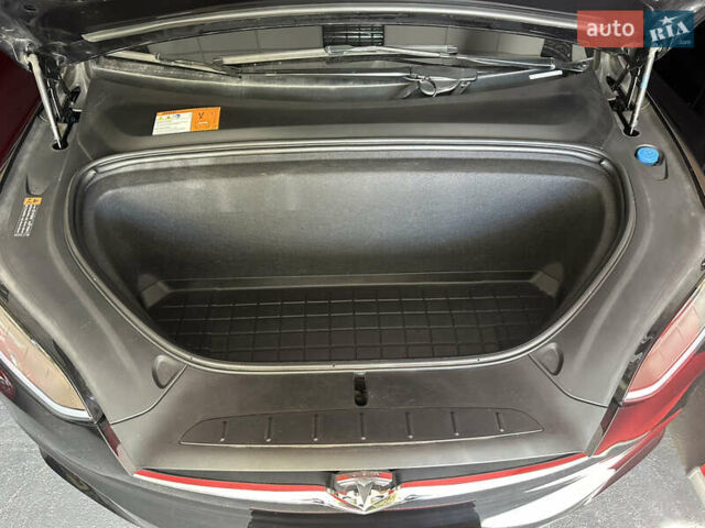 Тесла Модель Х 2017 у Одесі на Automoto.ua Чорний Тесла Модель Х, об'ємом двигуна 0 л та пробігом 257 тис. км за 20000 $, фото 14 на Automoto.ua