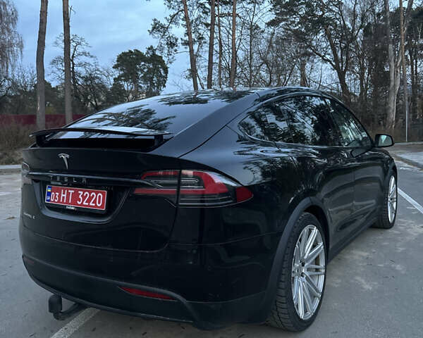Черный Тесла Модель Х, объемом двигателя 0 л и пробегом 194 тыс. км за 19999 $, фото 16 на Automoto.ua