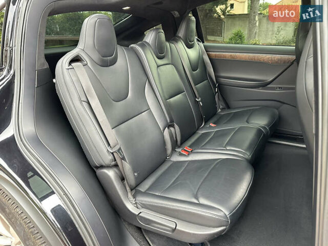 Черный Тесла Модель Х, объемом двигателя 0 л и пробегом 219 тыс. км за 24900 $, фото 5 на Automoto.ua