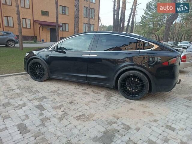 Черный Тесла Модель Х, объемом двигателя 0 л и пробегом 125 тыс. км за 24500 $, фото 2 на Automoto.ua