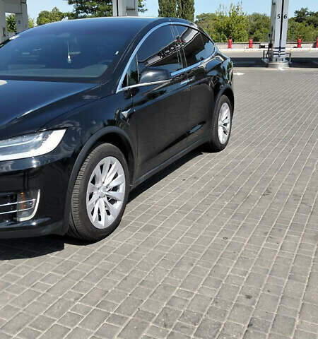 Черный Тесла Модель Х, объемом двигателя 0 л и пробегом 103 тыс. км за 23800 $, фото 2 на Automoto.ua