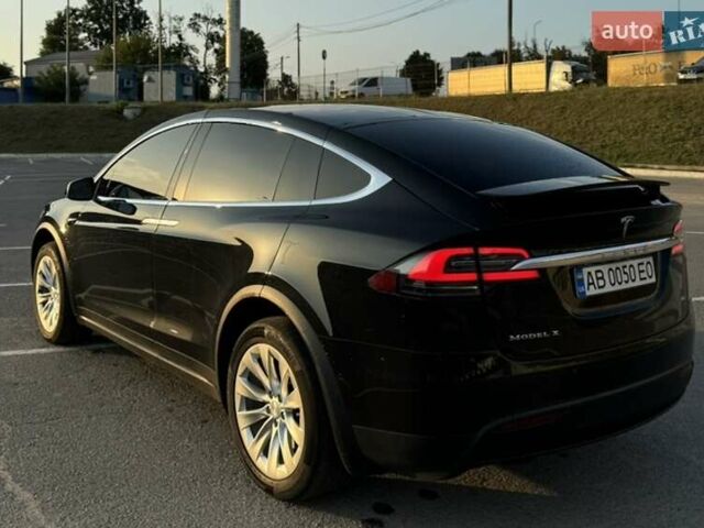 Черный Тесла Модель Х, объемом двигателя 0 л и пробегом 90 тыс. км за 28000 $, фото 3 на Automoto.ua