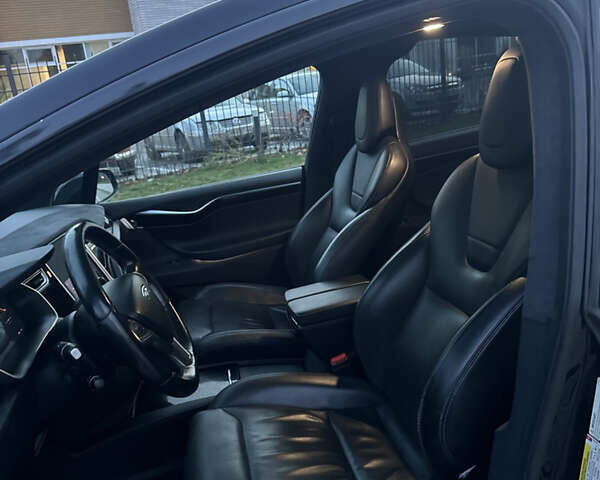 Черный Тесла Модель Х, объемом двигателя 0 л и пробегом 194 тыс. км за 19999 $, фото 30 на Automoto.ua