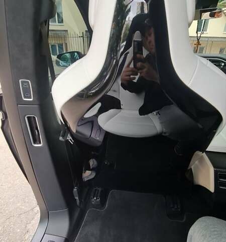 Черный Тесла Модель Х, объемом двигателя 0 л и пробегом 81 тыс. км за 27000 $, фото 5 на Automoto.ua