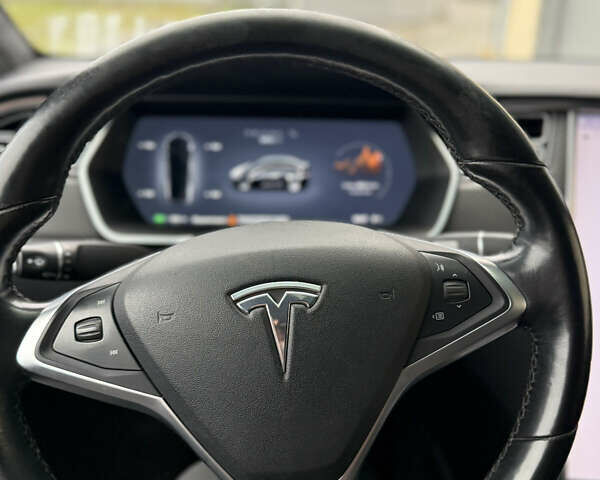 Черный Тесла Модель Х, объемом двигателя 0 л и пробегом 264 тыс. км за 15500 $, фото 13 на Automoto.ua