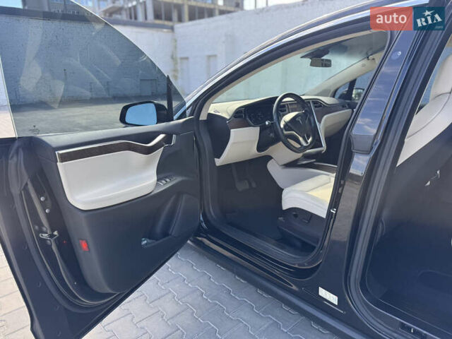 Черный Тесла Модель Х, объемом двигателя 0 л и пробегом 188 тыс. км за 22900 $, фото 24 на Automoto.ua