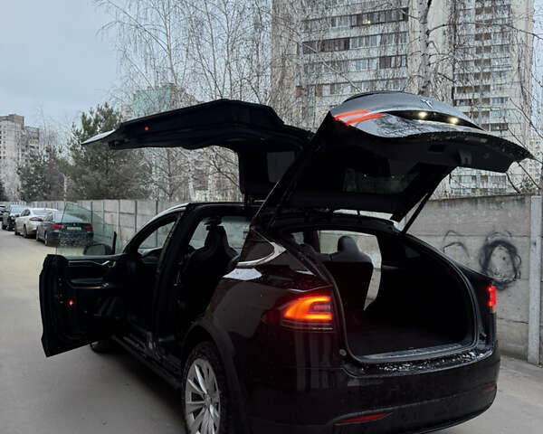 Чорний Тесла Модель Х, об'ємом двигуна 0 л та пробігом 189 тис. км за 20000 $, фото 15 на Automoto.ua