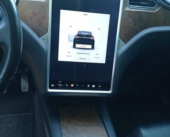 Чорний Тесла Модель Х, об'ємом двигуна 0 л та пробігом 114 тис. км за 32000 $, фото 35 на Automoto.ua