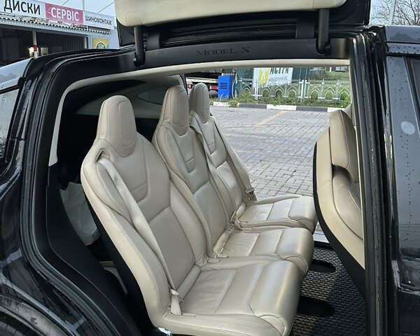 Чорний Тесла Модель Х, об'ємом двигуна 0 л та пробігом 112 тис. км за 27000 $, фото 6 на Automoto.ua