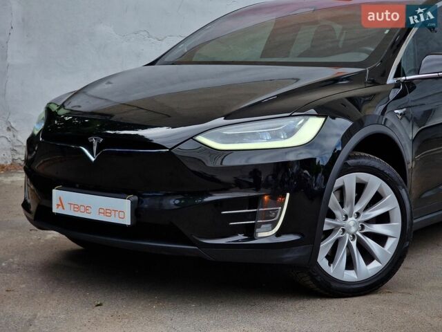 Черный Тесла Модель Х, объемом двигателя 0 л и пробегом 119 тыс. км за 21990 $, фото 11 на Automoto.ua