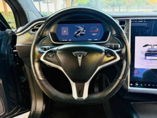 Чорний Тесла Модель Х, об'ємом двигуна 0 л та пробігом 54 тис. км за 6000 $, фото 12 на Automoto.ua