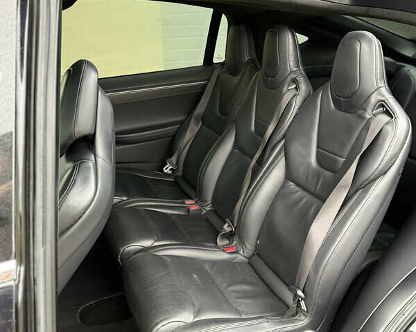 Черный Тесла Модель Х, объемом двигателя 0 л и пробегом 264 тыс. км за 15500 $, фото 10 на Automoto.ua