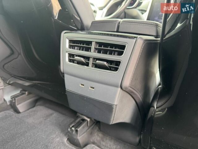 Чорний Тесла Модель Х, об'ємом двигуна 0 л та пробігом 162 тис. км за 19550 $, фото 28 на Automoto.ua