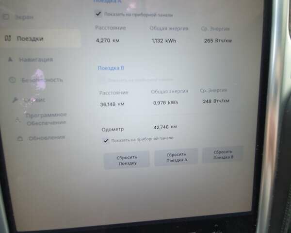 Черный Тесла Модель Х, объемом двигателя 0 л и пробегом 42 тыс. км за 24000 $, фото 10 на Automoto.ua