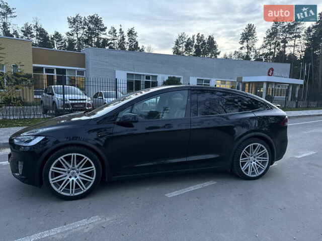 Черный Тесла Модель Х, объемом двигателя 0 л и пробегом 194 тыс. км за 19999 $, фото 10 на Automoto.ua