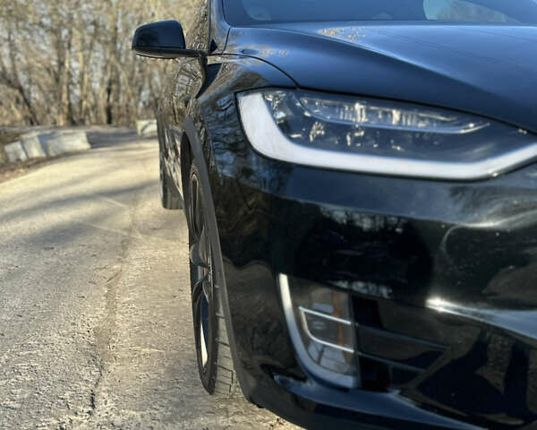 Черный Тесла Модель Х, объемом двигателя 0 л и пробегом 60 тыс. км за 39000 $, фото 12 на Automoto.ua